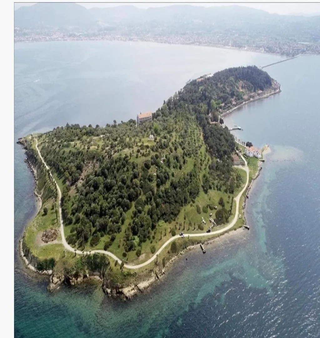 Five Bedroom Plus Living, Triplex Villa With Big Private Garden, Fifty Meters To Sea In Urla, Sleeps Twelve, Three Baths